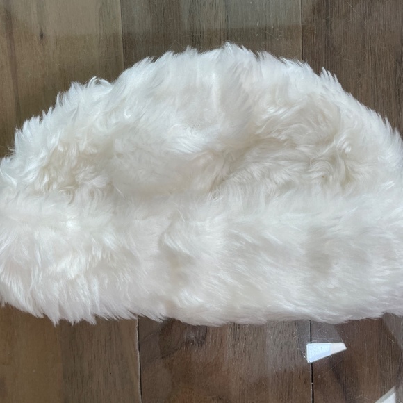 Brand New (But Vintage) Hand Muff + Hat Set - Picture 7 of 12